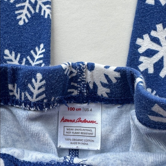 Hanna Andersson Blue Snowflake Pajama Set - Picture 5 of 5